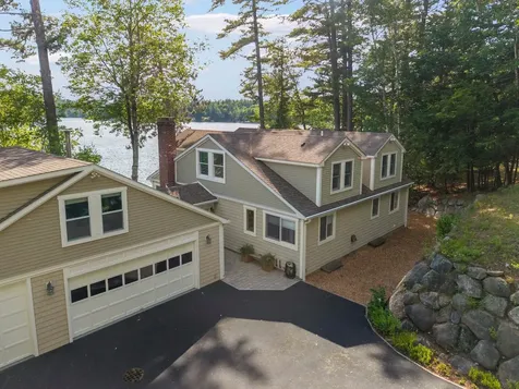 81 Old Hubbard Road Meredith NH 03253