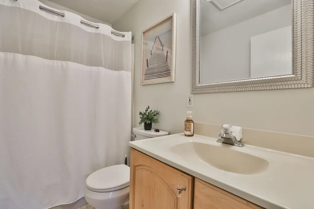 500 Candlewood Park Nashua NH 03062