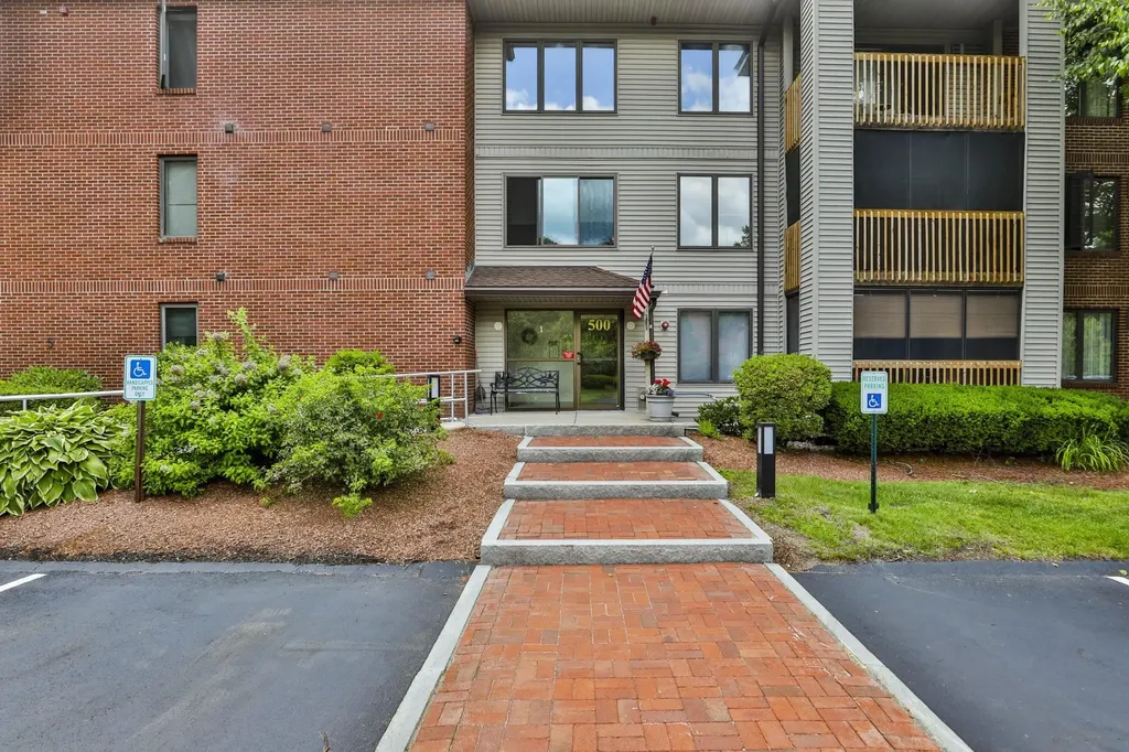 500 Candlewood Park Nashua NH 03062