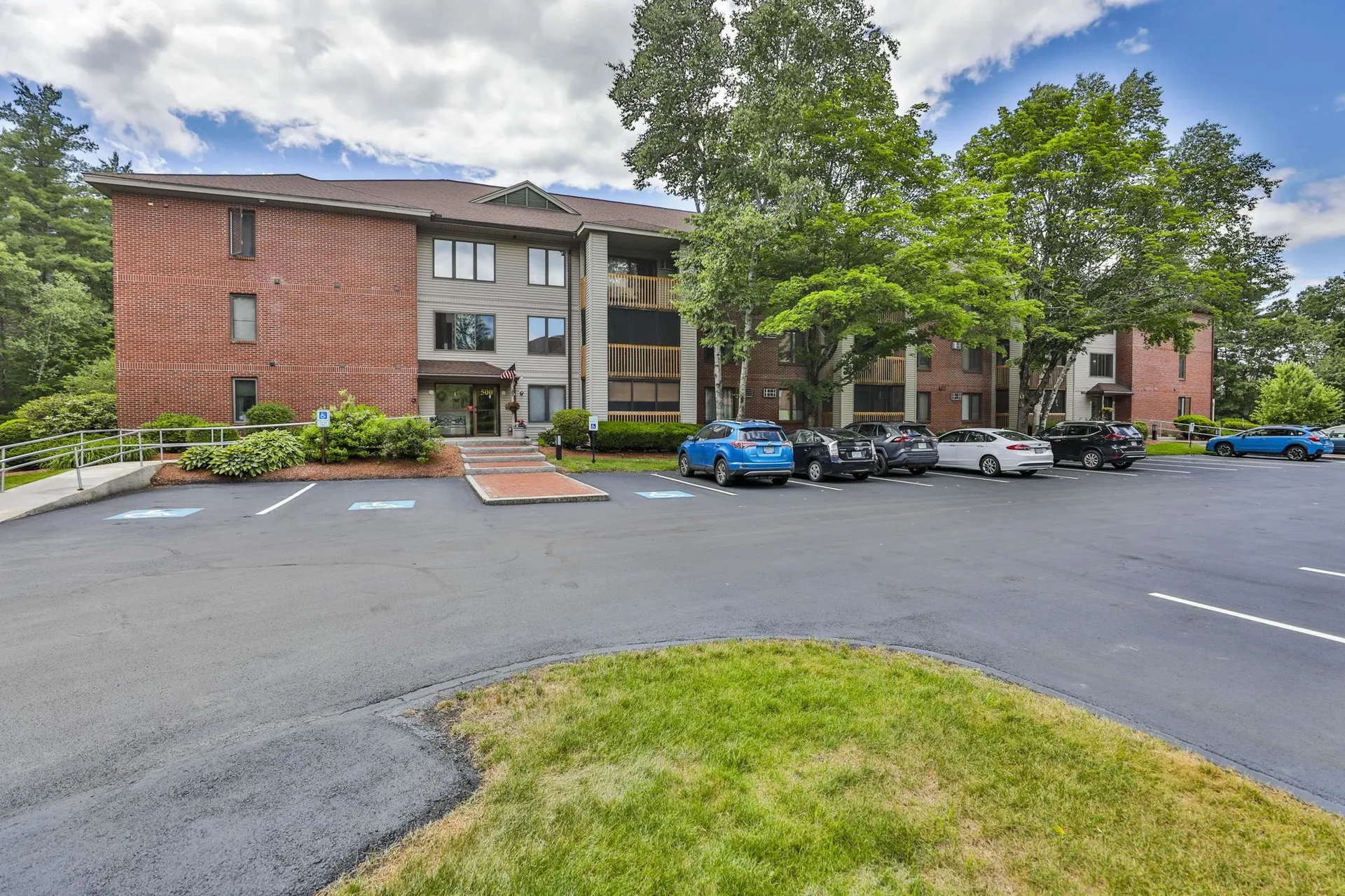 500 Candlewood Park Nashua NH 03062