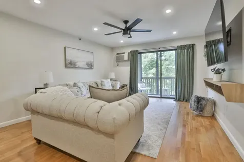 500 Candlewood Park Nashua NH 03062