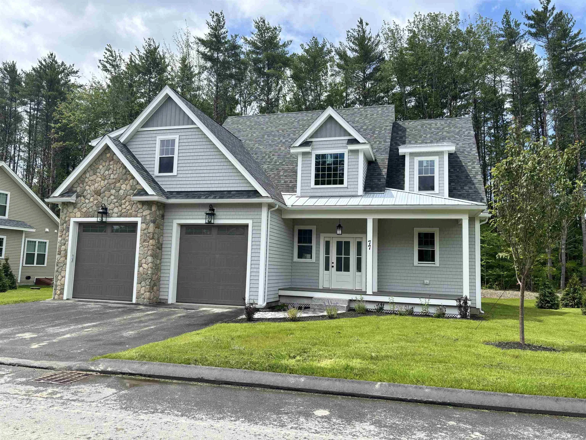 77 Lady Walsingham Way Laconia NH 03246