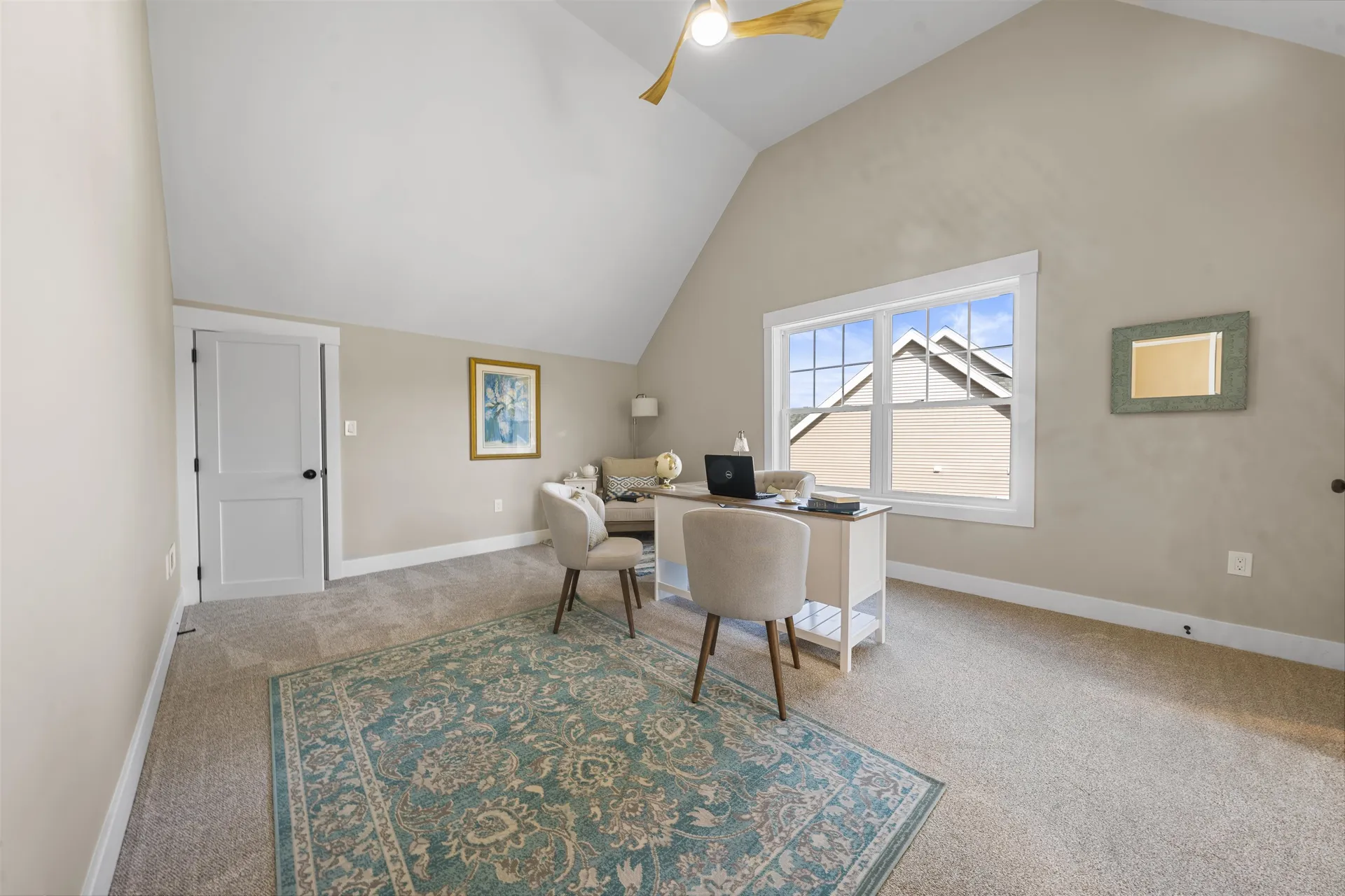 77 Lady Walsingham Way Laconia NH 03246