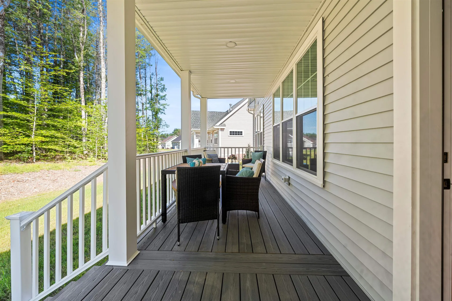 77 Lady Walsingham Way Laconia NH 03246