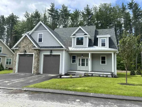 77 Lady Walsingham Way Laconia NH 03246