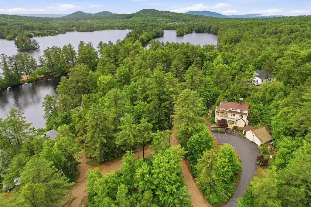 146 Friar Tuck Drive Wakefield NH 03830