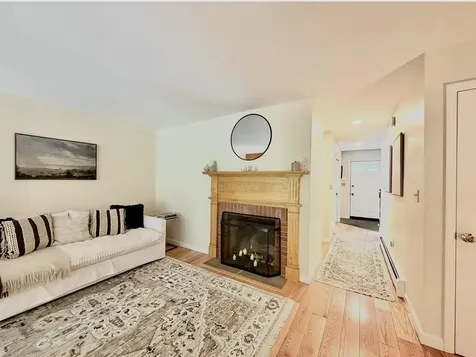 121 Townhouse Way Woodstock VT 05091