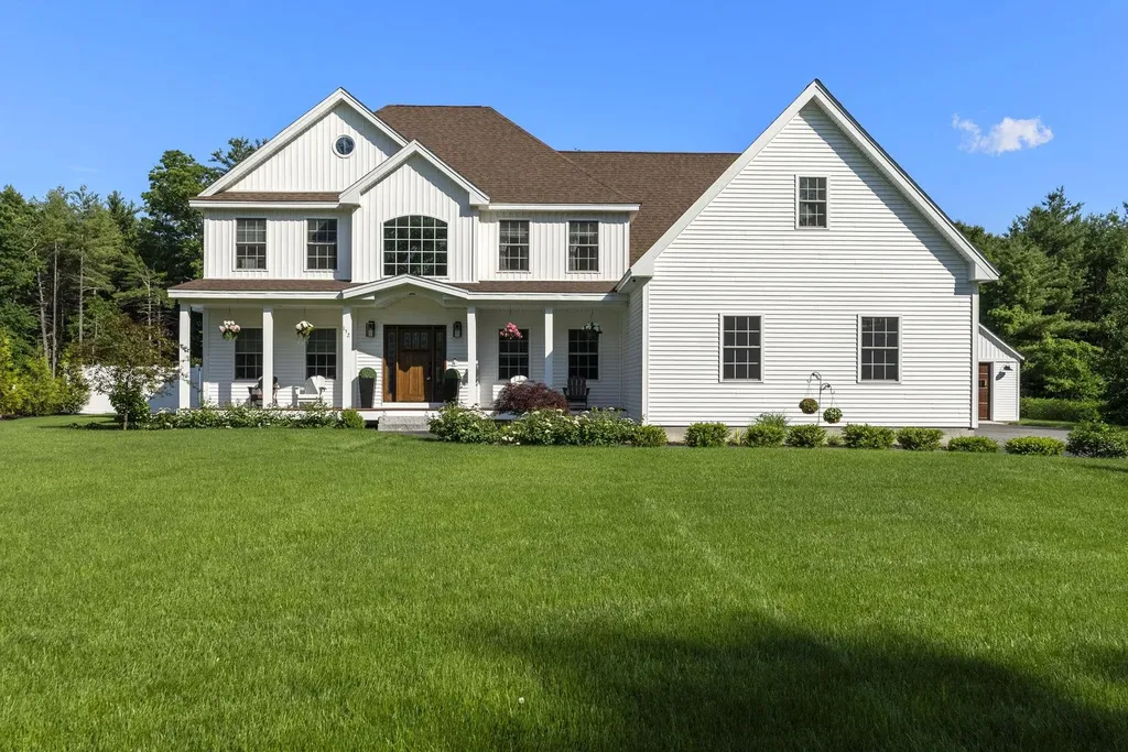 152 South Road Londonderry NH 03053