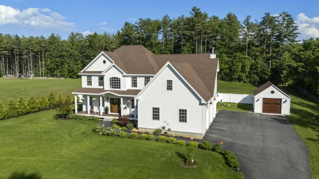 152 South Road Londonderry NH 03053