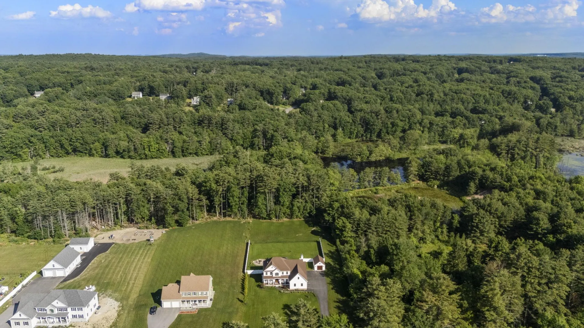 152 South Road Londonderry NH 03053