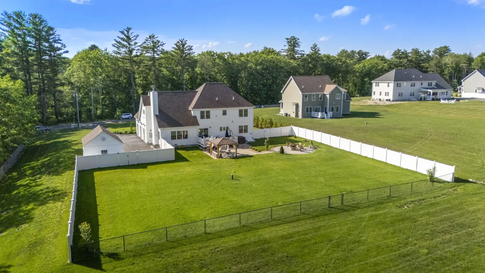 152 South Road Londonderry NH 03053
