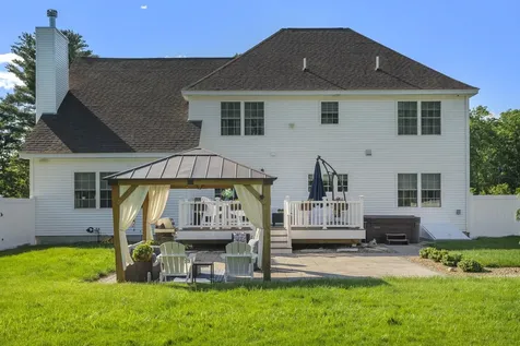 152 South Road Londonderry NH 03053