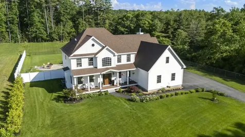 152 South Road Londonderry NH 03053