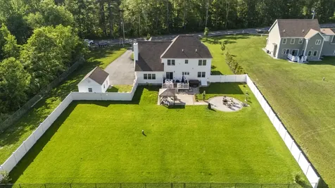 152 South Road Londonderry NH 03053