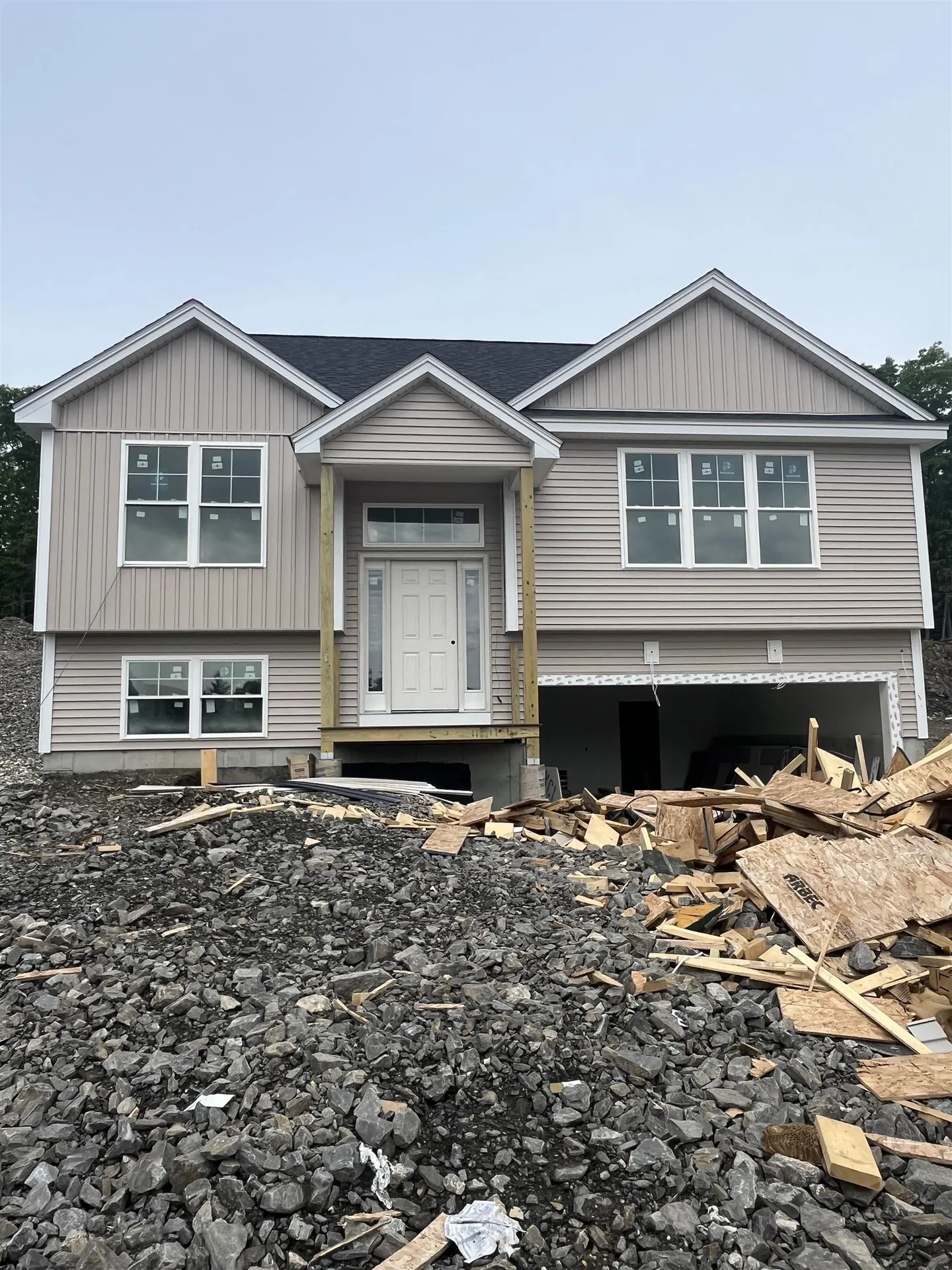14 Mica Drive Raymond NH 03077