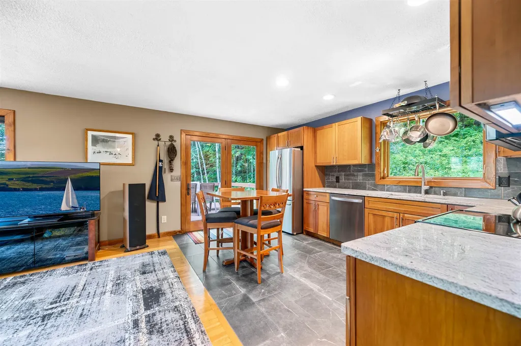 23 Scribner Road Stowe VT 05672