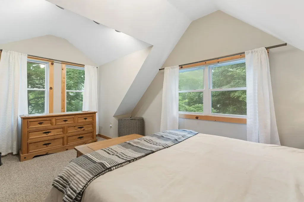 7 Lightning Ledge Way Wilmington VT 05363