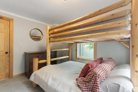 7 Lightning Ledge Way Wilmington VT 05363