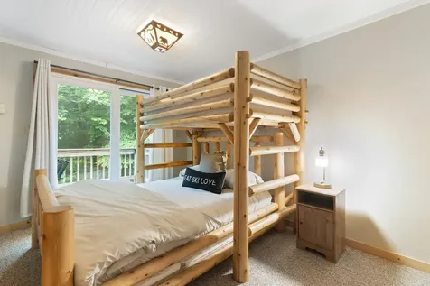 7 Lightning Ledge Way Wilmington VT 05363