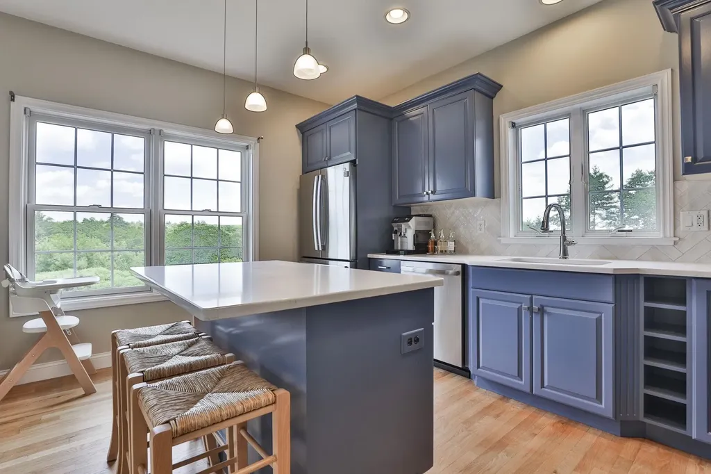 72 Mountain Village Road Windham NH 03087