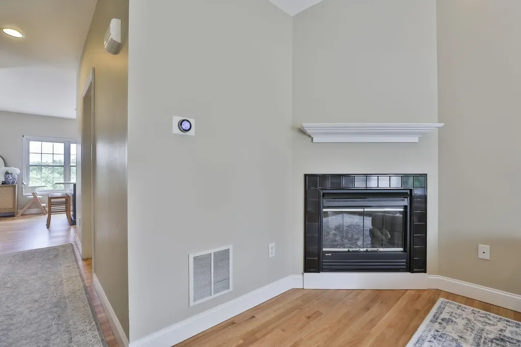 72 Mountain Village Road Windham NH 03087