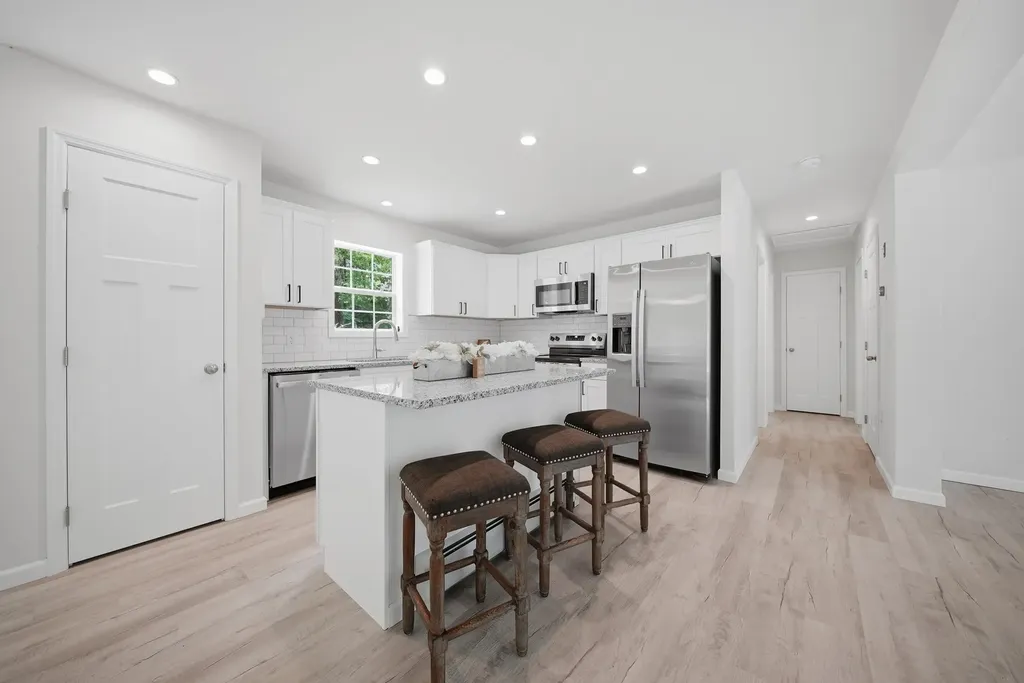 32 Andrews Road Tilton NH 03276