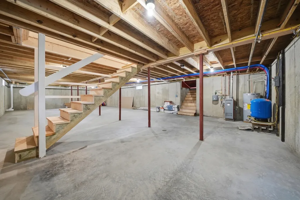 32 Andrews Road Tilton NH 03276