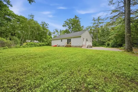 32 Andrews Road Tilton NH 03276