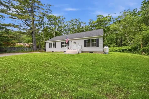 32 Andrews Road Tilton NH 03276
