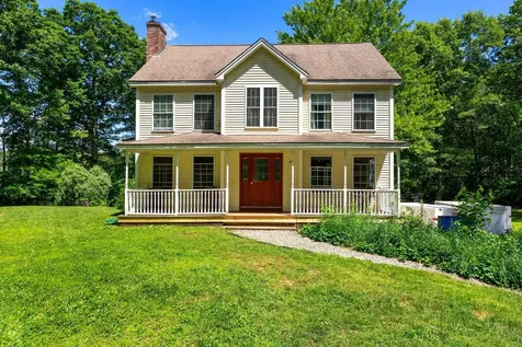 295 Stepping Stone Road Lee NH 03861