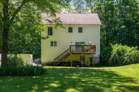295 Stepping Stone Road Lee NH 03861
