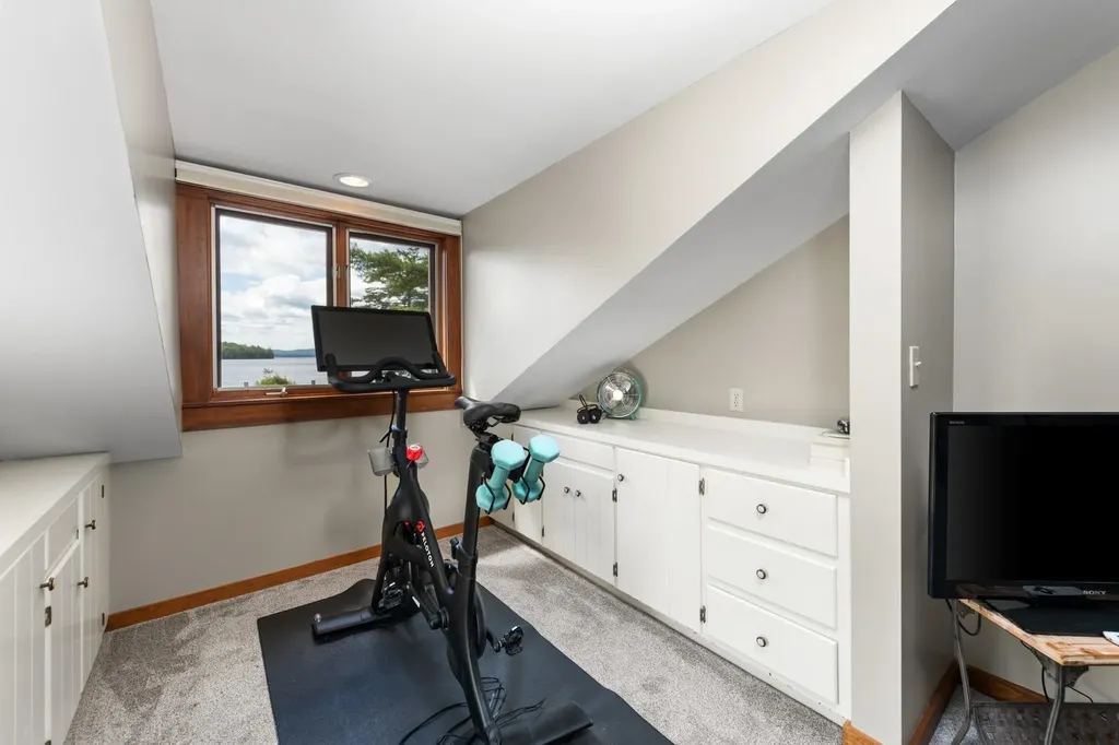 5 Vista Drive Hebron NH 03241