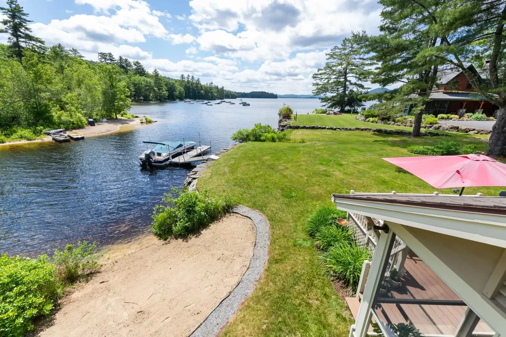 5 Vista Drive Hebron NH 03241