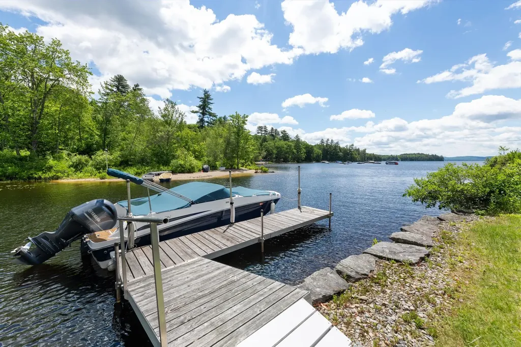 5 Vista Drive Hebron NH 03241