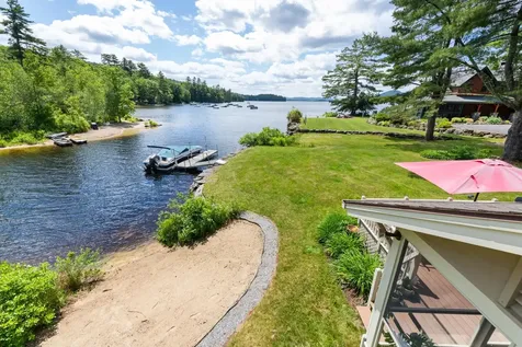 5 Vista Drive Hebron NH 03241