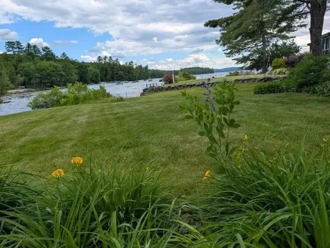 5 Vista Drive Hebron NH 03241