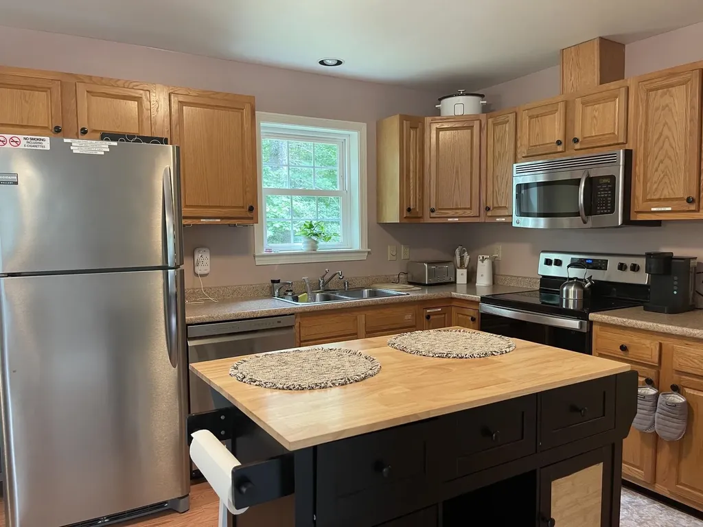 51 Poco Drive Tamworth NH 03886
