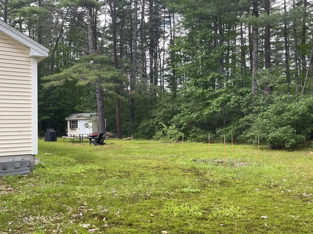 51 Poco Drive Tamworth NH 03886