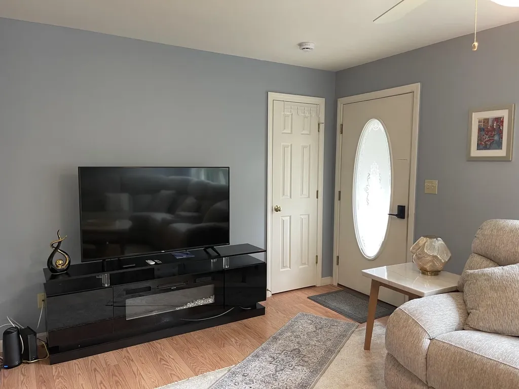 51 Poco Drive Tamworth NH 03886