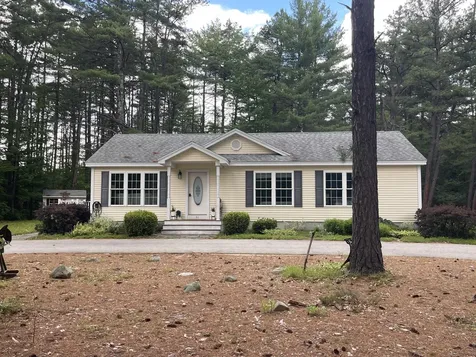 51 Poco Drive Tamworth NH 03886