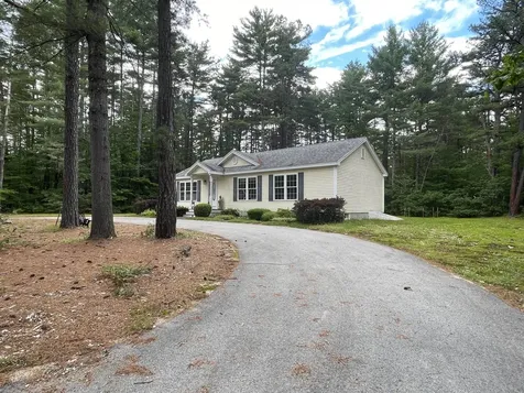 51 Poco Drive Tamworth NH 03886