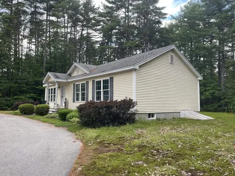 51 Poco Drive Tamworth NH 03886