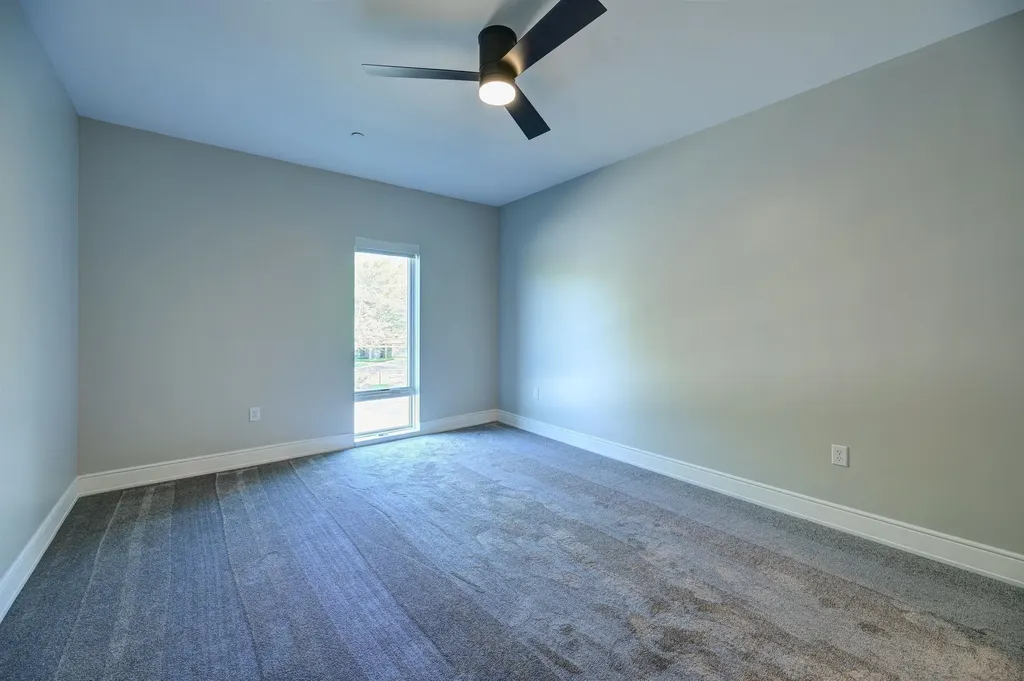 2059 Lafayette Road Portsmouth NH 03801