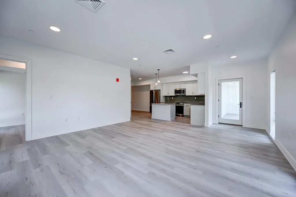 2059 Lafayette Road Portsmouth NH 03801