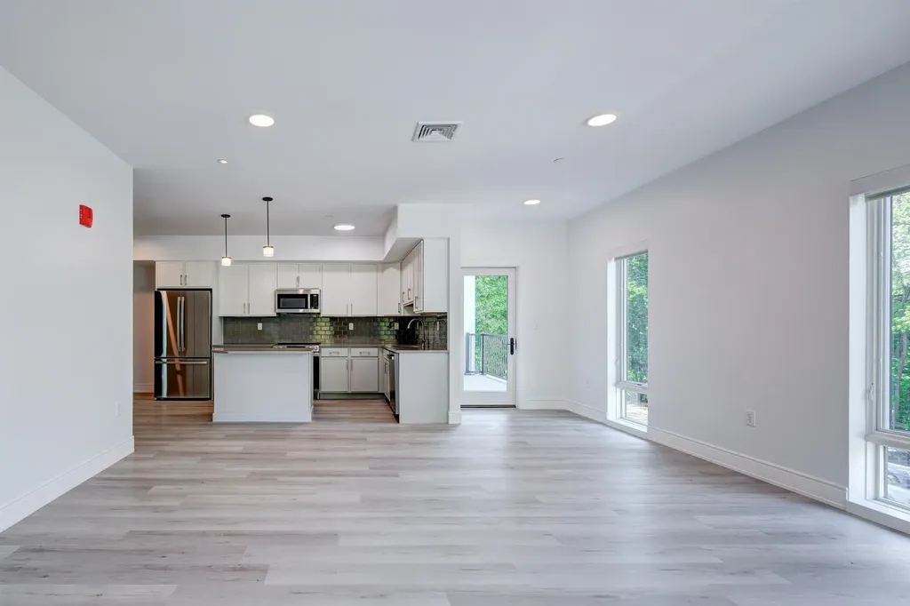 2059 Lafayette Road Portsmouth NH 03801