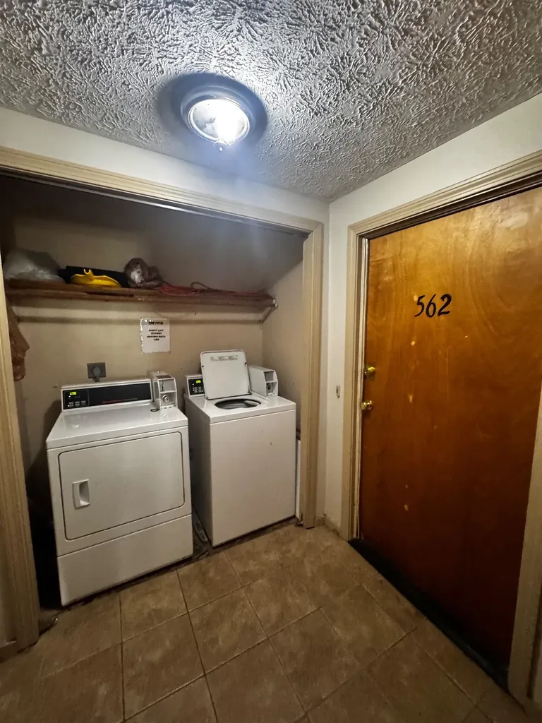 562 A Lake Avenue Manchester NH 03103