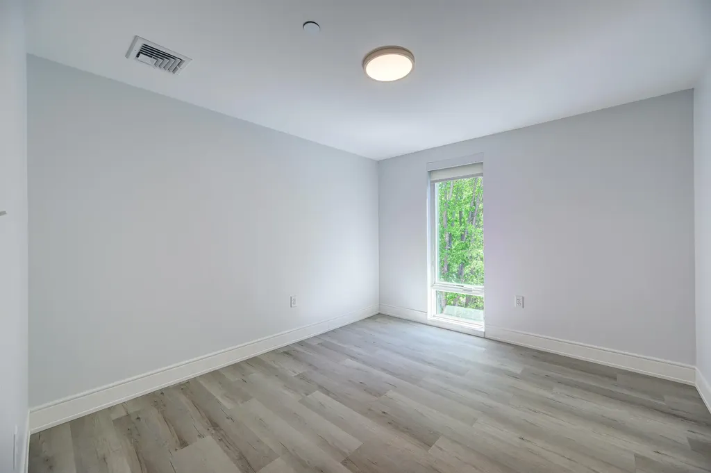 2059 Lafayette Road Portsmouth NH 03801