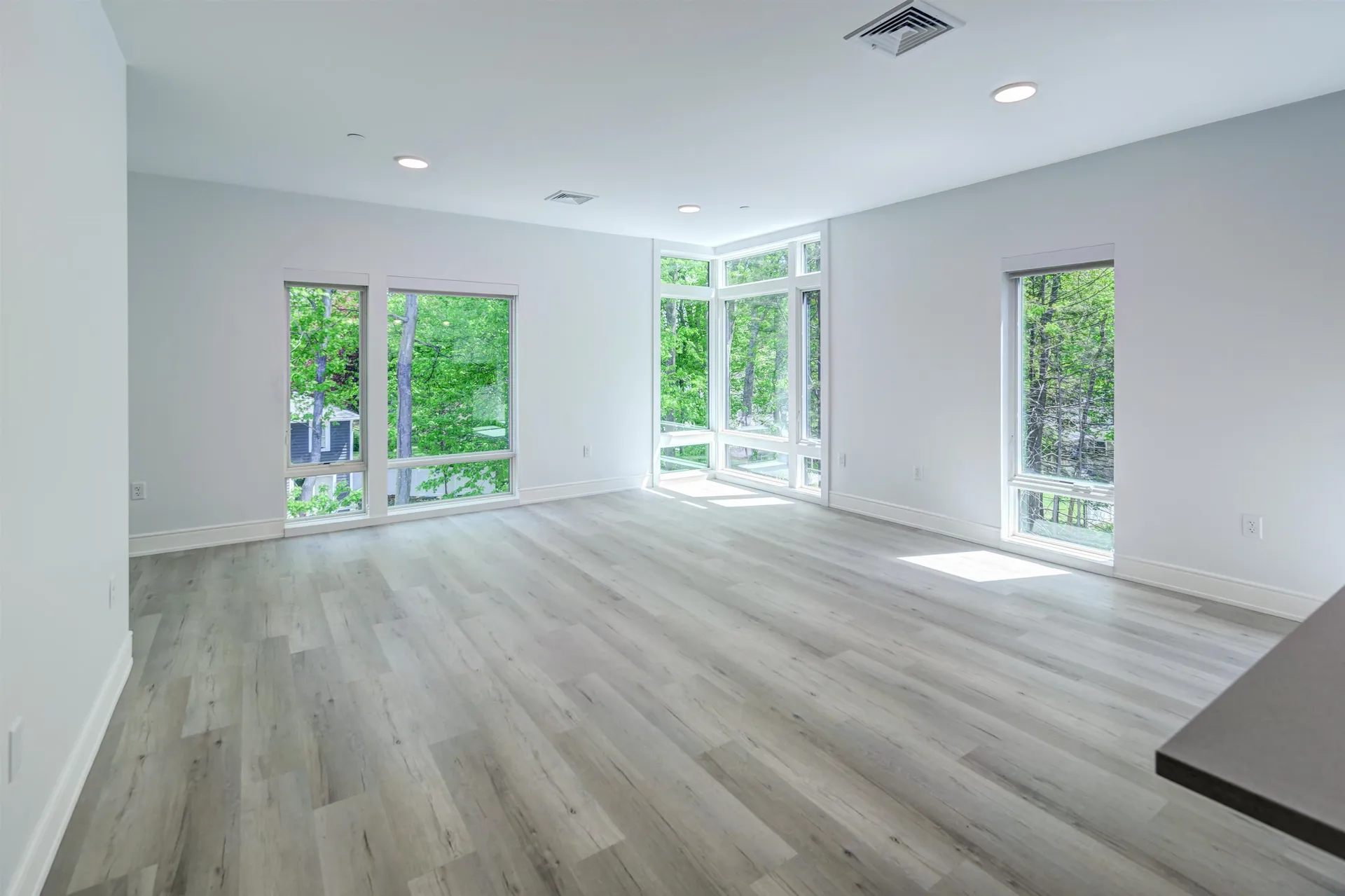 2059 Lafayette Road Portsmouth NH 03801