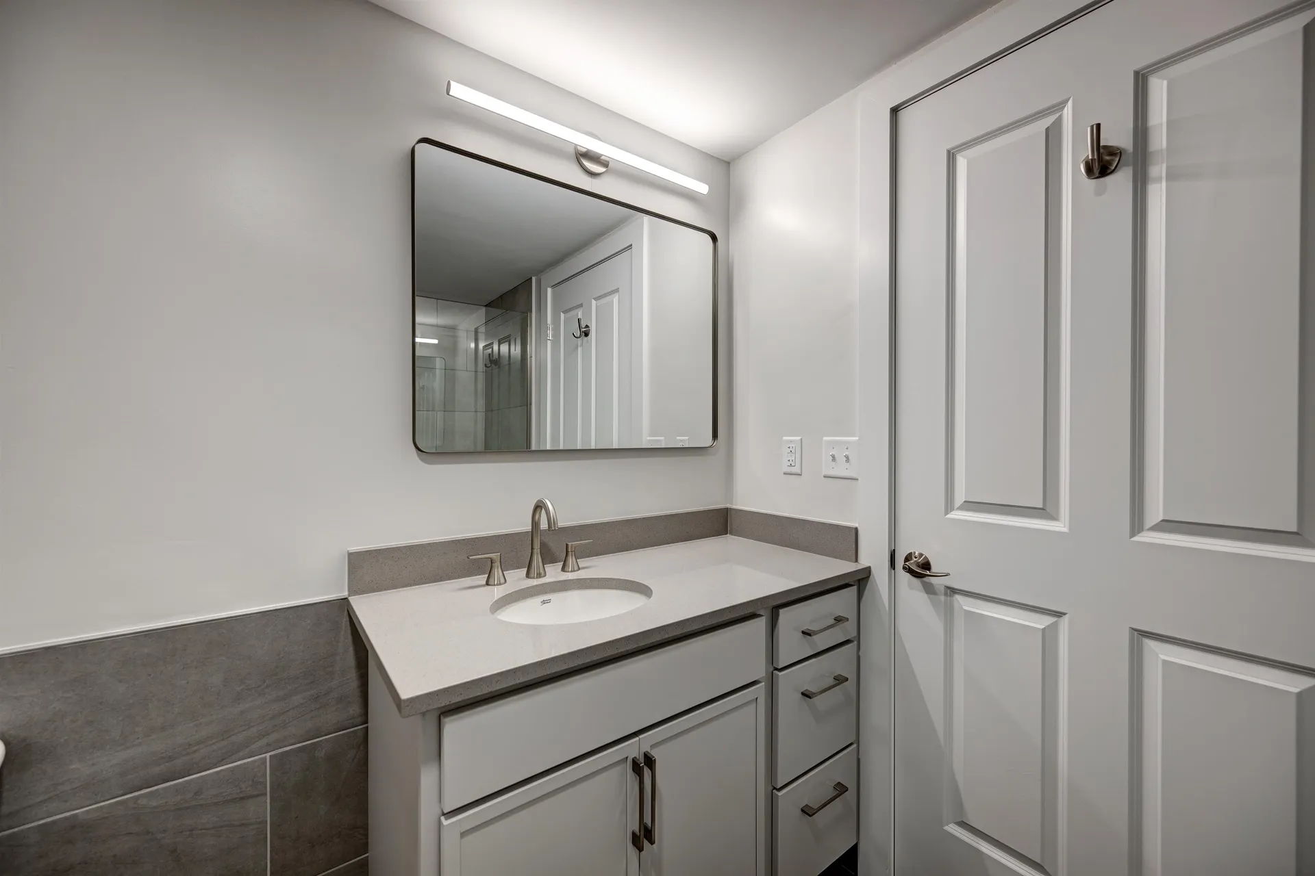 2059 Lafayette Road Portsmouth NH 03801