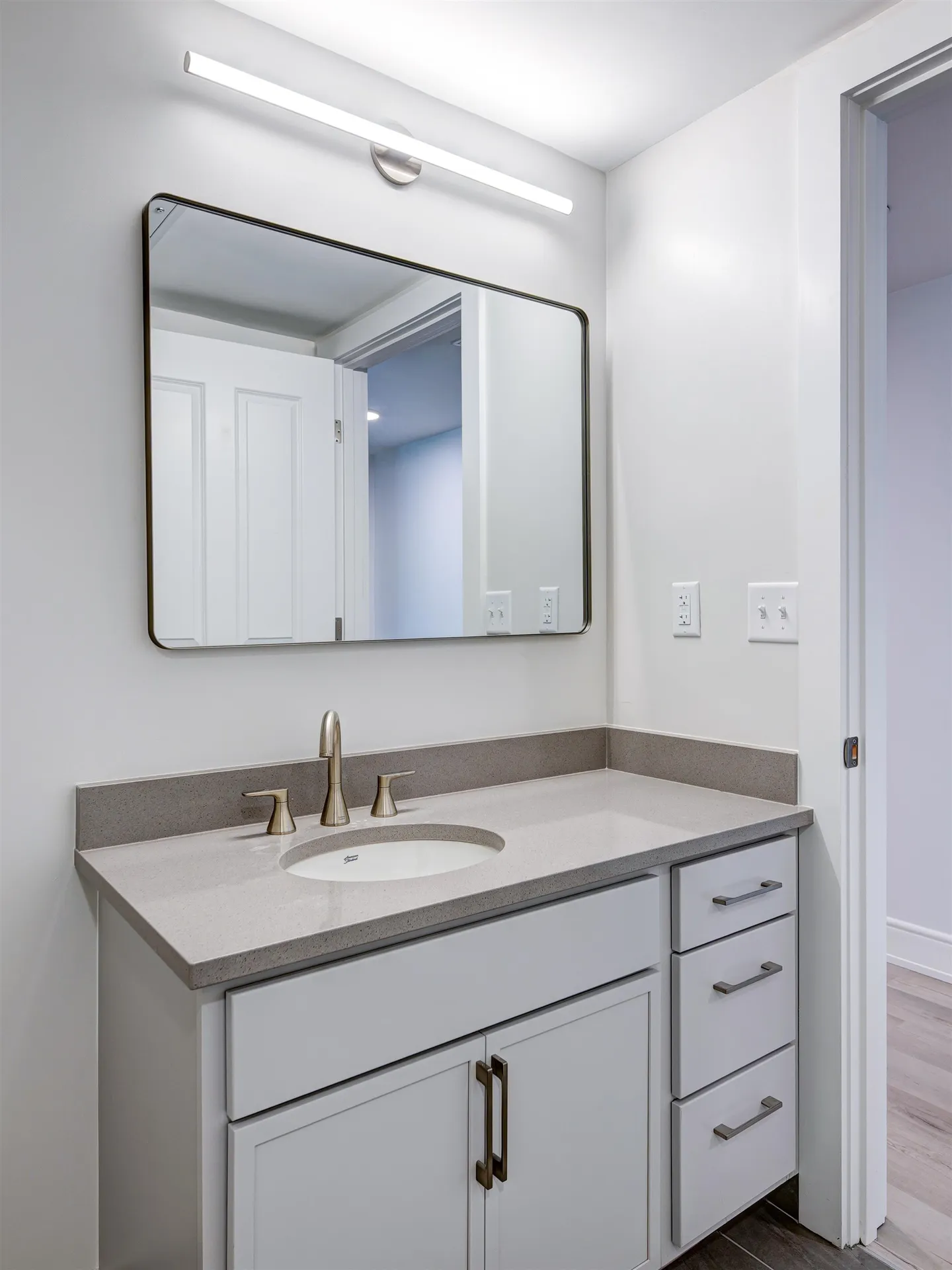 2059 Lafayette Road Portsmouth NH 03801